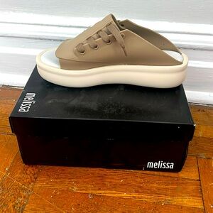Brand New, never worn Melissa Summer Sandals, size 9 women. Color: White/Beige.